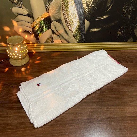Tommy Hilfiger Other - Tommy Hilfiger Face / Hand Towel